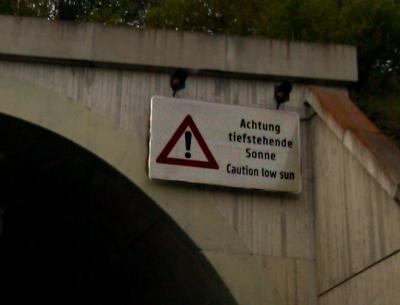 Achtung: tiefstehende Sonne!